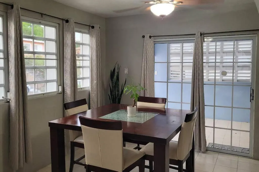 Coamo Beautiful House, Ac, 10Min Coamo Hot Springs Apartment