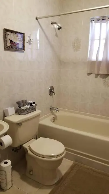 Coamo Beautiful House, Ac, 10Min Coamo Hot Springs Apartment