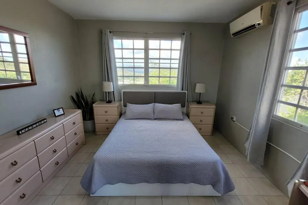 Coamo Beautiful House, Ac, 10Min Coamo Hot Springs Apartment 0*,